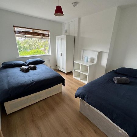 Nice Triple Room At 2 Iveragh Rd-6 Dublino Esterno foto